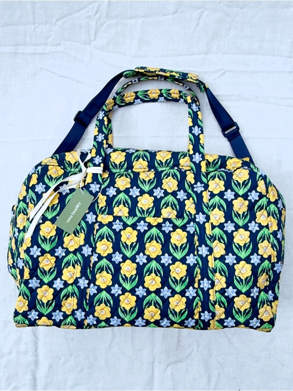 Vera Bradley Daffodils Large Miramar Weekender - Picture 2 of 13